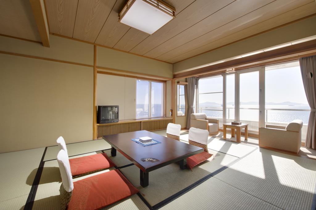 Hotel Tatsuki Gamagori Szoba fotó
